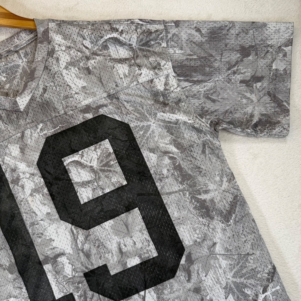 Hollister Mens Grey Camo Mesh Jersey T-Shirt Baggy Fit Graphic 19 V-Neck M - Picture 4 of 14